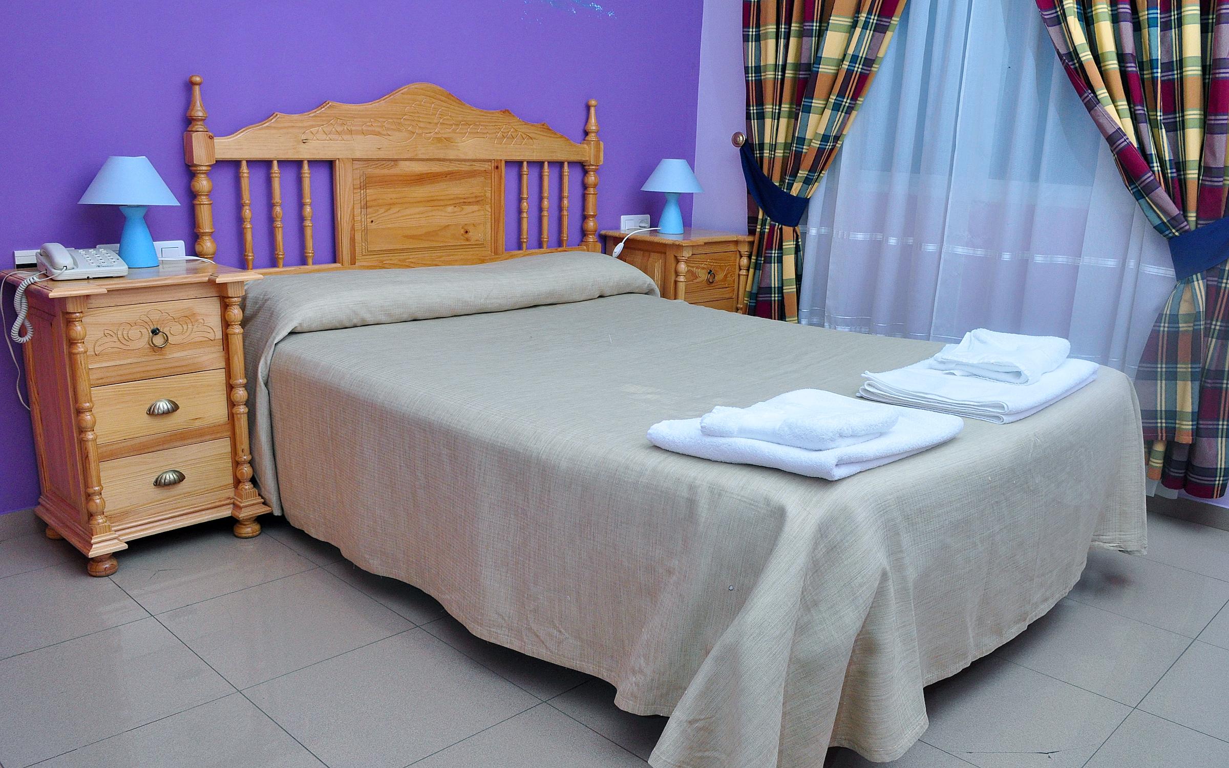 Hostal Valdepenas By Bossh Hotels Exteriör bild